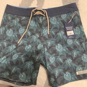 Fair Harbor Nautilus Boardshort - size medium